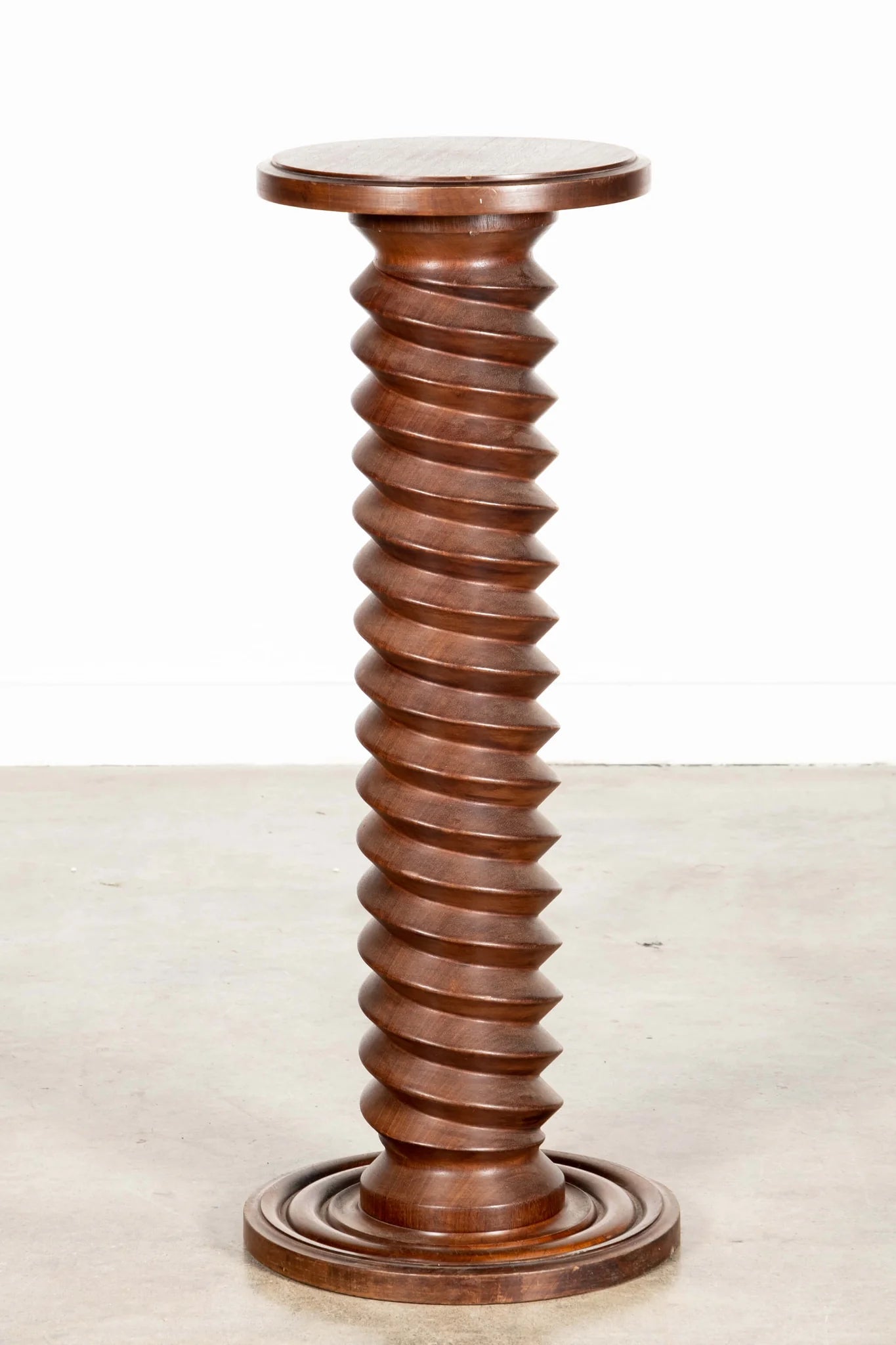 Wood Spiral Round Plinth